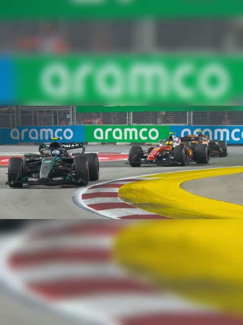 PODIUM SECURED! Antonelli sweeps past Hamilton in Singapore